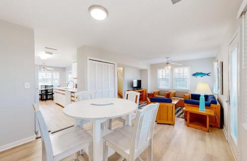 Buxton Casa | Croaker #5A-CAC