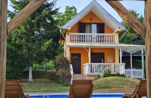 Nova Kapela Casa | Croatia Cottage, peaceful countryside retreat with pool & vineyard view
