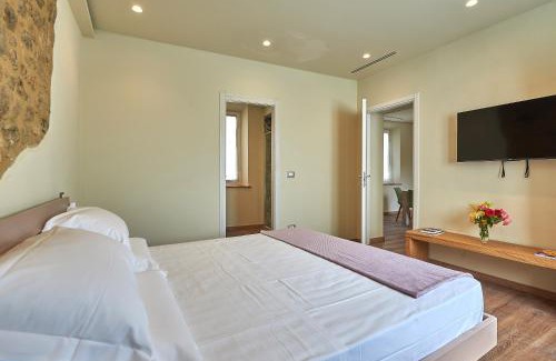 Crocina Casa | Croce di mezzo