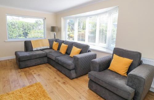 Cemaes Bay Casa | Croeso