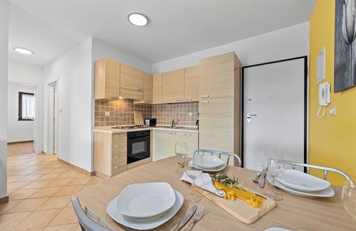 Gedici Apartamento | CROGO Sole Gedici, CROGO Sole Gedici: Ferienwohnung in Istrien mit großem Gemeinschaftspool, Meerbli