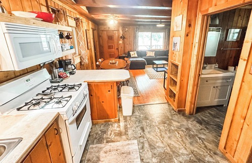 Bayfield Cabina | Croll Cabins-Peterson's Porch - #6 at Vallecito Lake