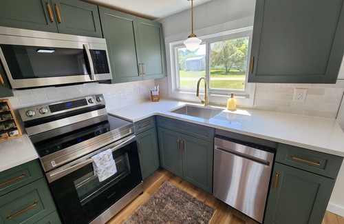 Sheridan Cabaña | Crooked Lake lakefront lot-lakeside firepit-kayaks