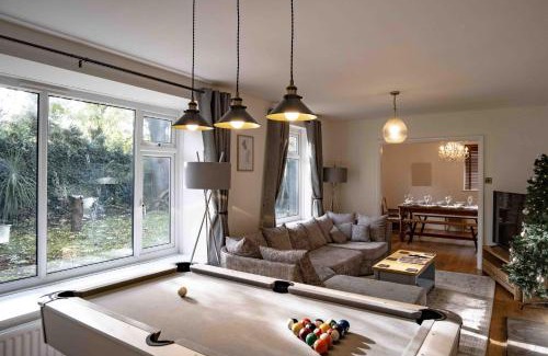 Leeds Casa | Cross Lane Cottage