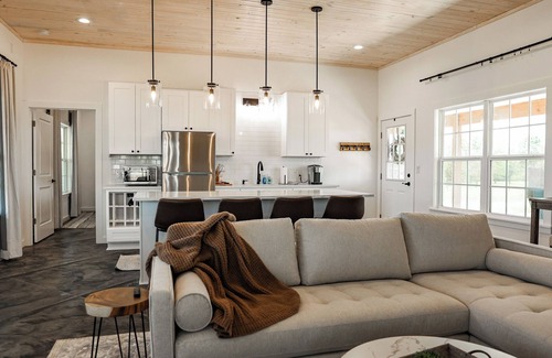 Fredericksburg Cabaña | Cross Mountain I 12 Cottages Great For Gatherings