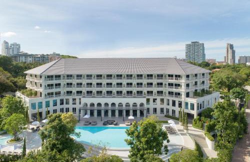 Pratumnak Hill Hotel | Cross Pattaya Pratamnak