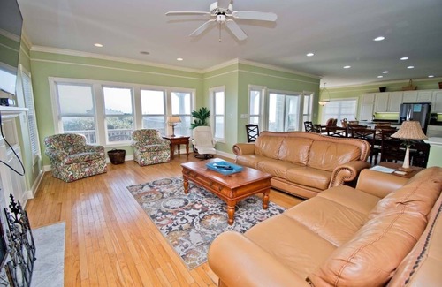 Emerald Isle Casa | Cross Pointe, Oceanfront House in Emerald Isle, NC!