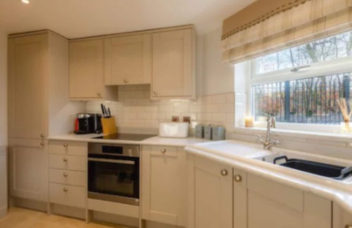 Glasgow Hotel | Crossbasket Castle Hotel & Restaurant