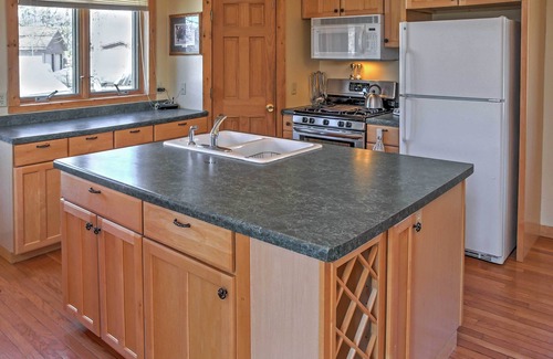 Crosslake Casa | Crosslake House w / Private Boat Landing & Deck!