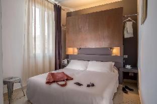 Aventine Hotel | Crossroad Hotel