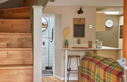 East Lewiston Casa | Crossroads Cottage