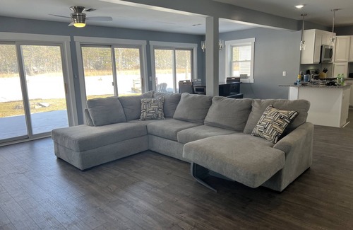 Newaygo Cabaña | Croton Cottage on all sports lake!