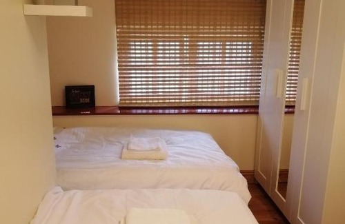 Mount Nugent Casa | Crover Cottage Twin Room with Lake View