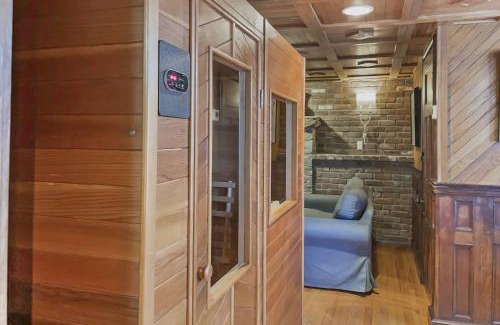 Seymour Casa | Crown Carriage House