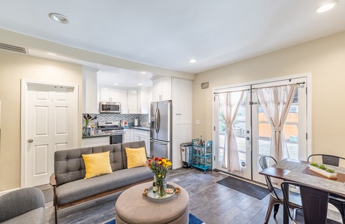 North Central Casa | Crown City Cottage