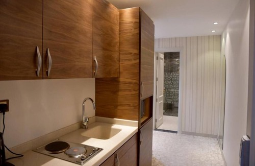 Riyadh Apartamento | Crown City Hotel