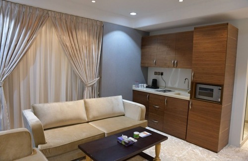 Riyadh Apartamento | Crown City Hotel