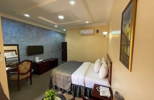 Ajerogun Complejo | Crown City Resorts
