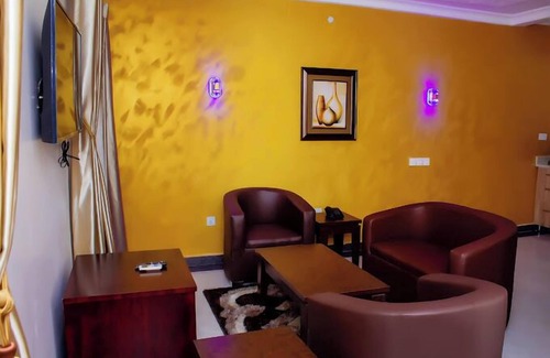Ajerogun Complejo | Crown City Resorts