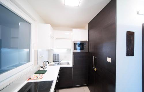 Obuda Apartamento | Crown & Comfort - 4 ppl, Wi-Fi, TV, AC