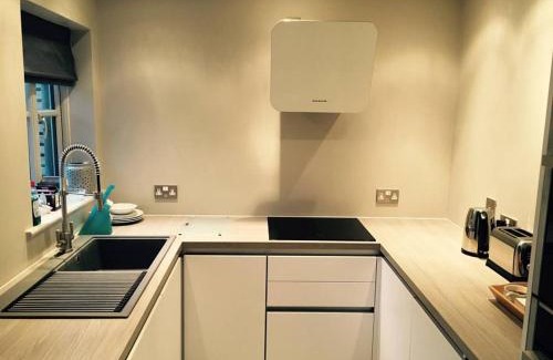 Orford Casa | Crown Cottage, Orford - Prime Orford Location
