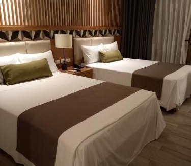 Puerto Princesa Hotel | Crown Hotel at Harbour Springs Palawan Managed by Enderun Hotels