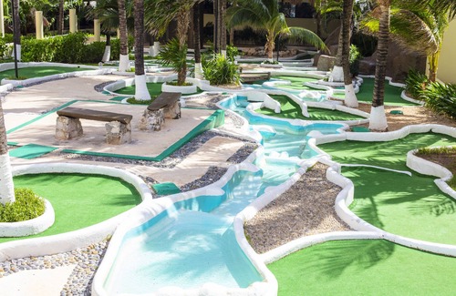 Zona Hotelera Complejo | Crown Paradise Club Cancun All Inclusive
