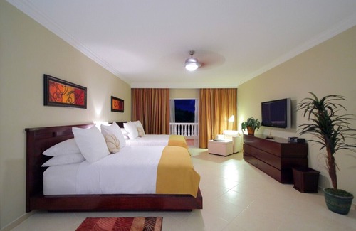 Los Maestros Complejo | CROWN VILLAS