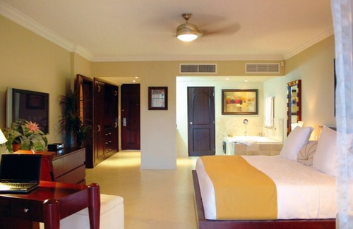 Los Maestros Complejo | CROWN VILLAS