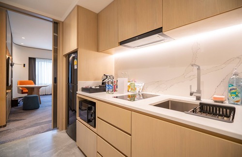 Silom Hotel | Crowne Plaza Bangkok Lumpini Park by IHG