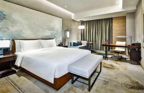 Chengdu Hotel | Crowne Plaza Chengdu Wenjiang by IHG