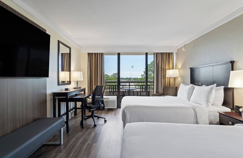 Highlands - Perkins Hotel | Crowne Plaza Executive Center Baton Rouge by IHG