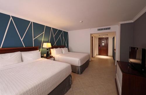 Panama City Hotel | Crowne Plaza Panama by IHG