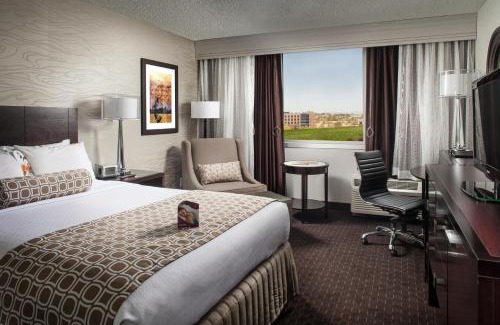 Phoenix Hotel | Crowne Plaza Phoenix Airport - PHX by IHG