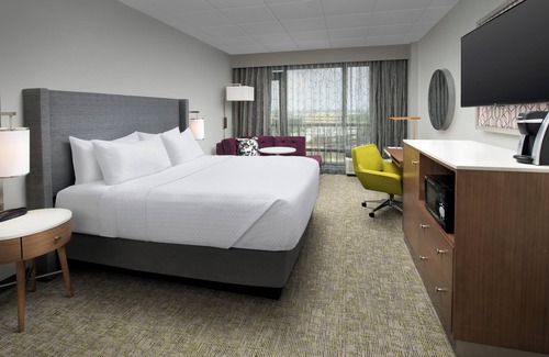 North San Antonio - SAT Hotel | Crowne Plaza San Antonio Airport by IHG
