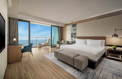 Yazhou District Hotel | Crowne Plaza Sanya Yazhou Bay by IHG