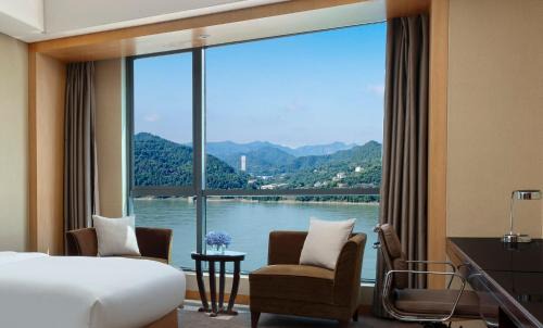 Yichang Hotel | Crowne Plaza Yichang by IHG