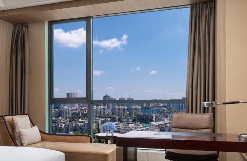 Yichang Hotel | Crowne Plaza Yichang by IHG