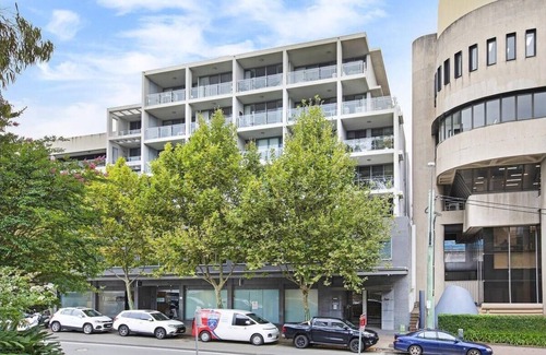 St. Leonards Apartamento | Crows Nest - CLA26 - Clarke Street - Stylish Crows Nest Apartment with Balcony Overlooking Park