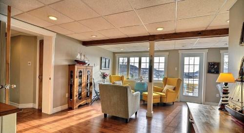 St. Anthony Casa | Crows Nest Inn