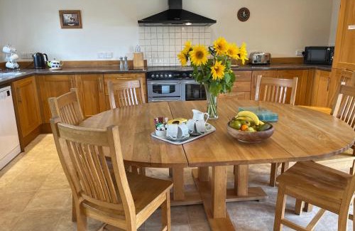 Pulham Casa | Crowthorne, Bookham Court