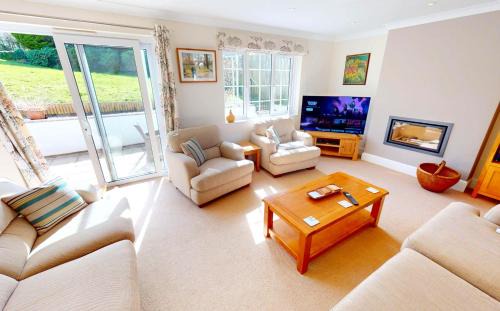Croyde Casa | CROYDE MEADOWBANK 4 Bedrooms