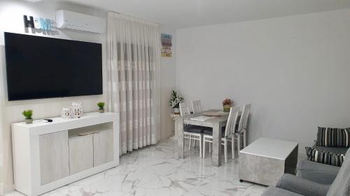 La Trinidad-San Juan y Todos los Santos Apartamento | Cruchy Centro