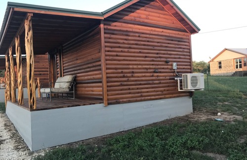 Hamilton Cabina | Crooked Creek Cabin 3