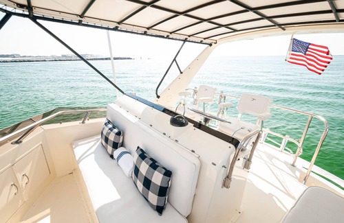 Destin Alquiler De Eote | Cruise, Dine, and Stay aboard The Destin!