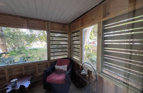 Cocoa Cabaña | Cruise / Port Canaveral- 2 Bedroom Cottage / Cocoa Beach