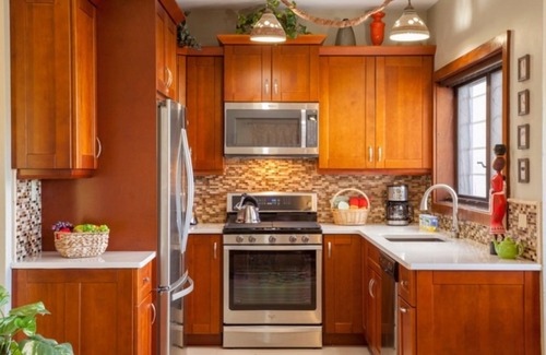 Great Cruz Bay Condominio | Cruz Bay Vista - Lavender Hill One Bedroom Condo - Walk to town. Unit 4W