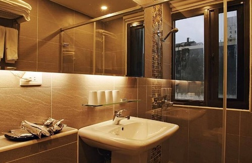 Zhongli District Casa | Crystal City Hotel