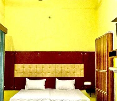 Faizabad Casa | Crystal Cottage