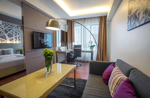 Petaling Jaya Hotel | Crystal Crown Hotel Petaling Jaya
